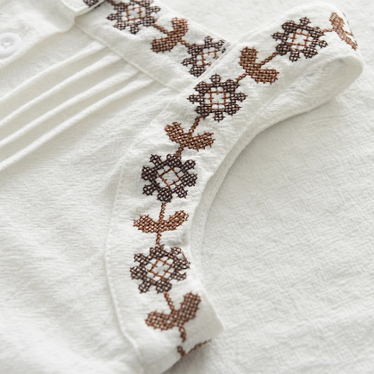 Toddler Little Girls White Embroidered Linen..